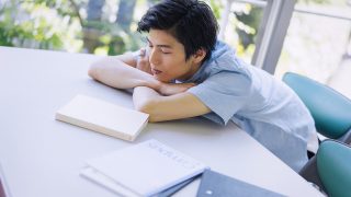 生きる意味が分からない大学生に読んでほしいモヤモヤの向き合い方 インターン 就活に役立つ情報メディア ユアターンplus